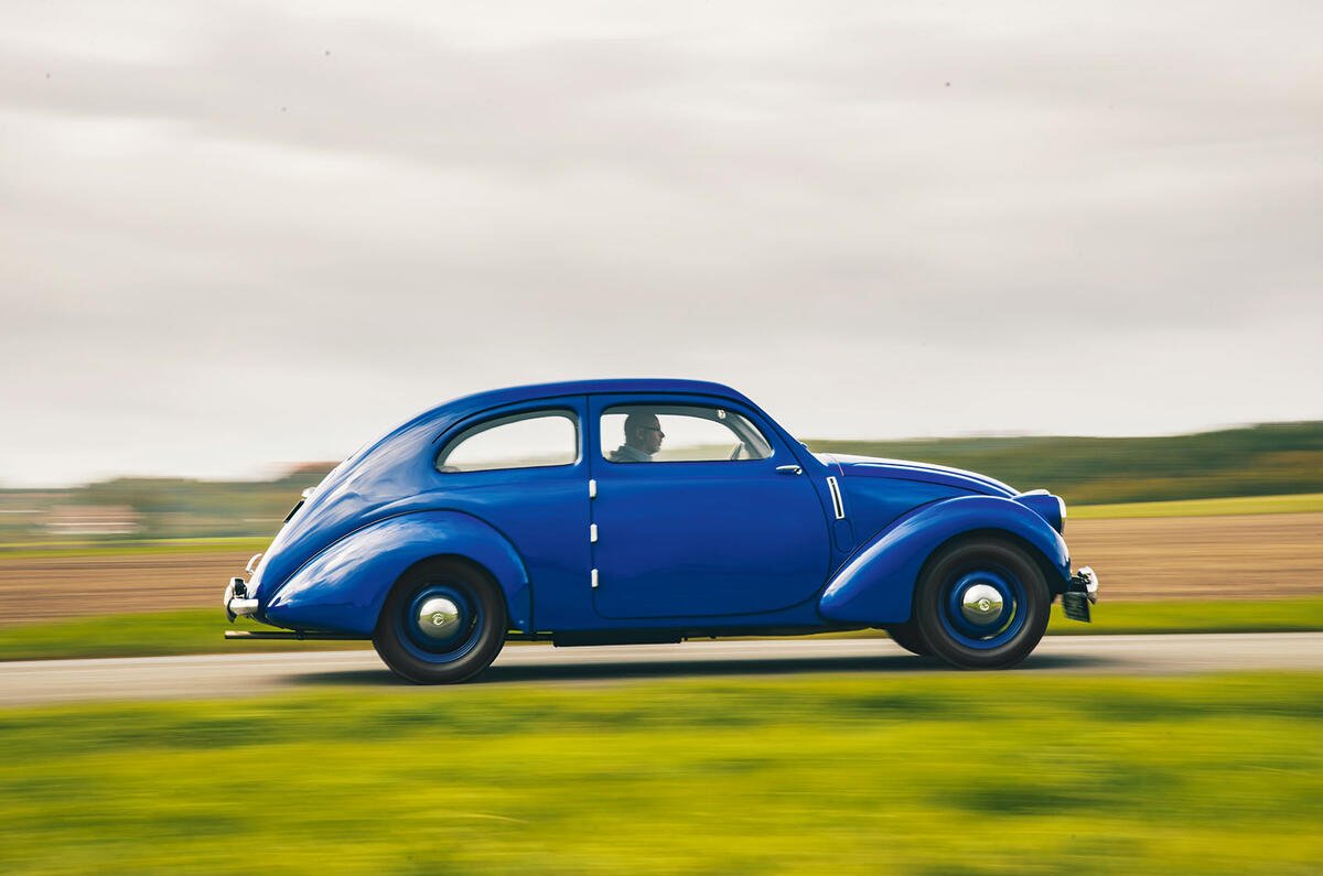 Driving the Skoda museum collection 